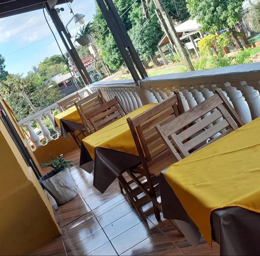 Hostel Damaris Puerto Iguazu Exterior photo
